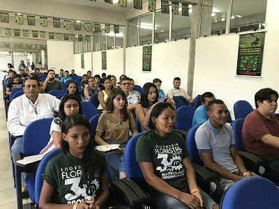Alunos, professores e demais pesquisadores prestigiaram a abertura do evento